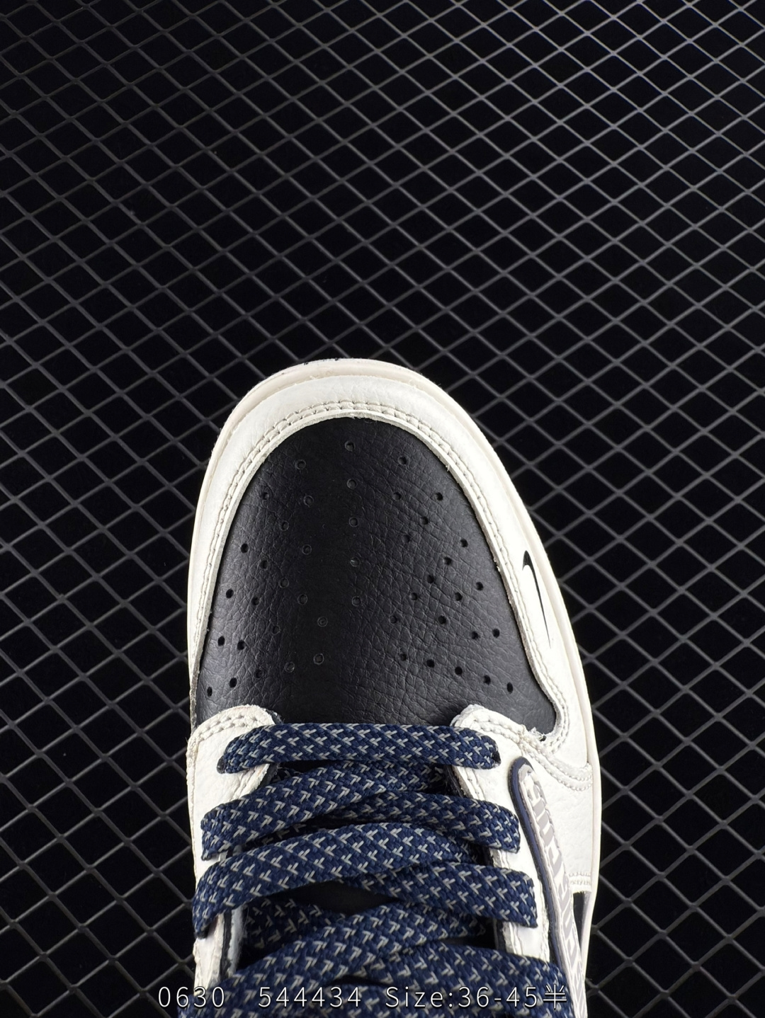 Travis Scott x Air Jordan 1 ” Reverse Mocha “